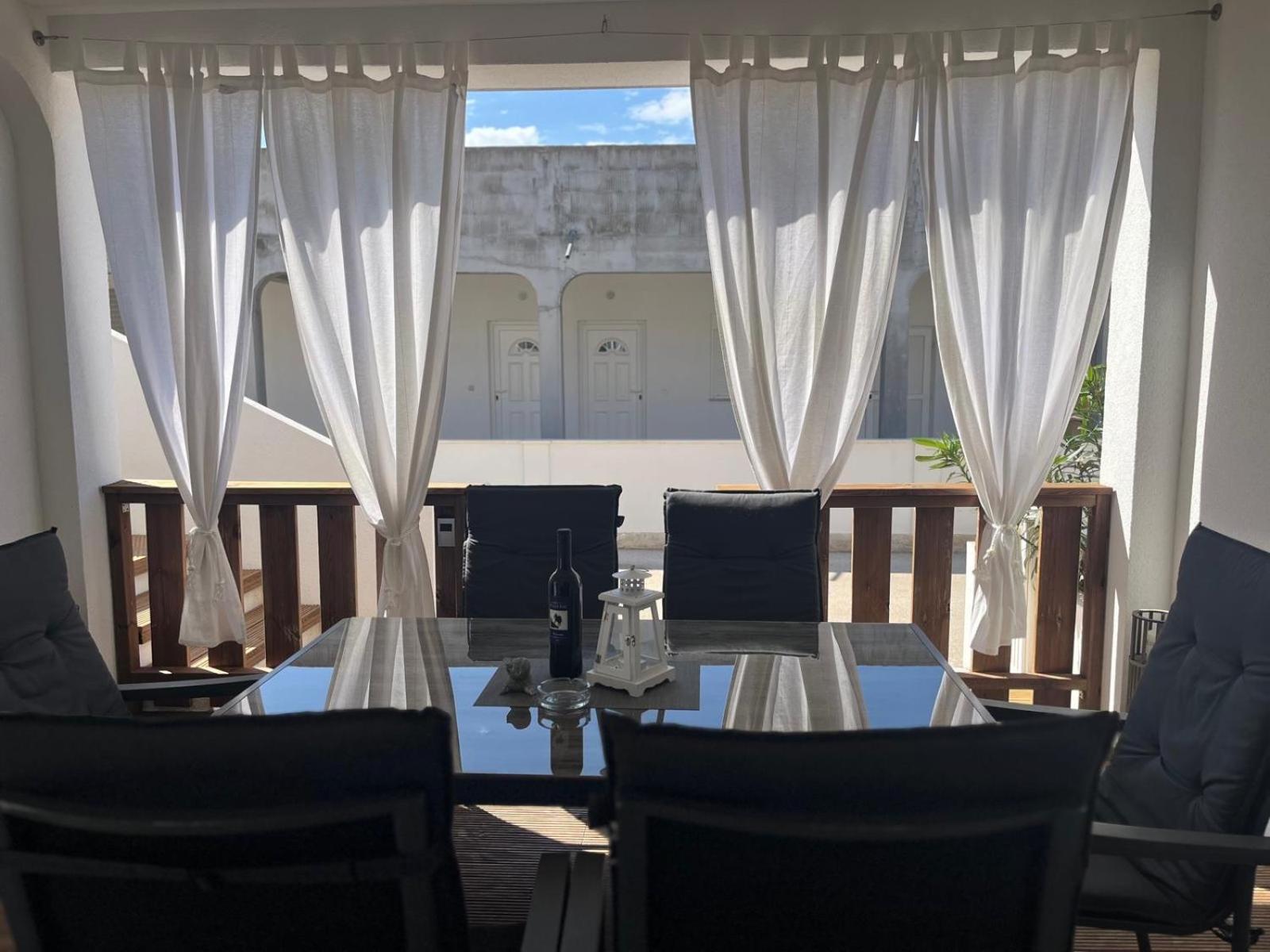 Sinisa Apartman Vir Exterior foto
